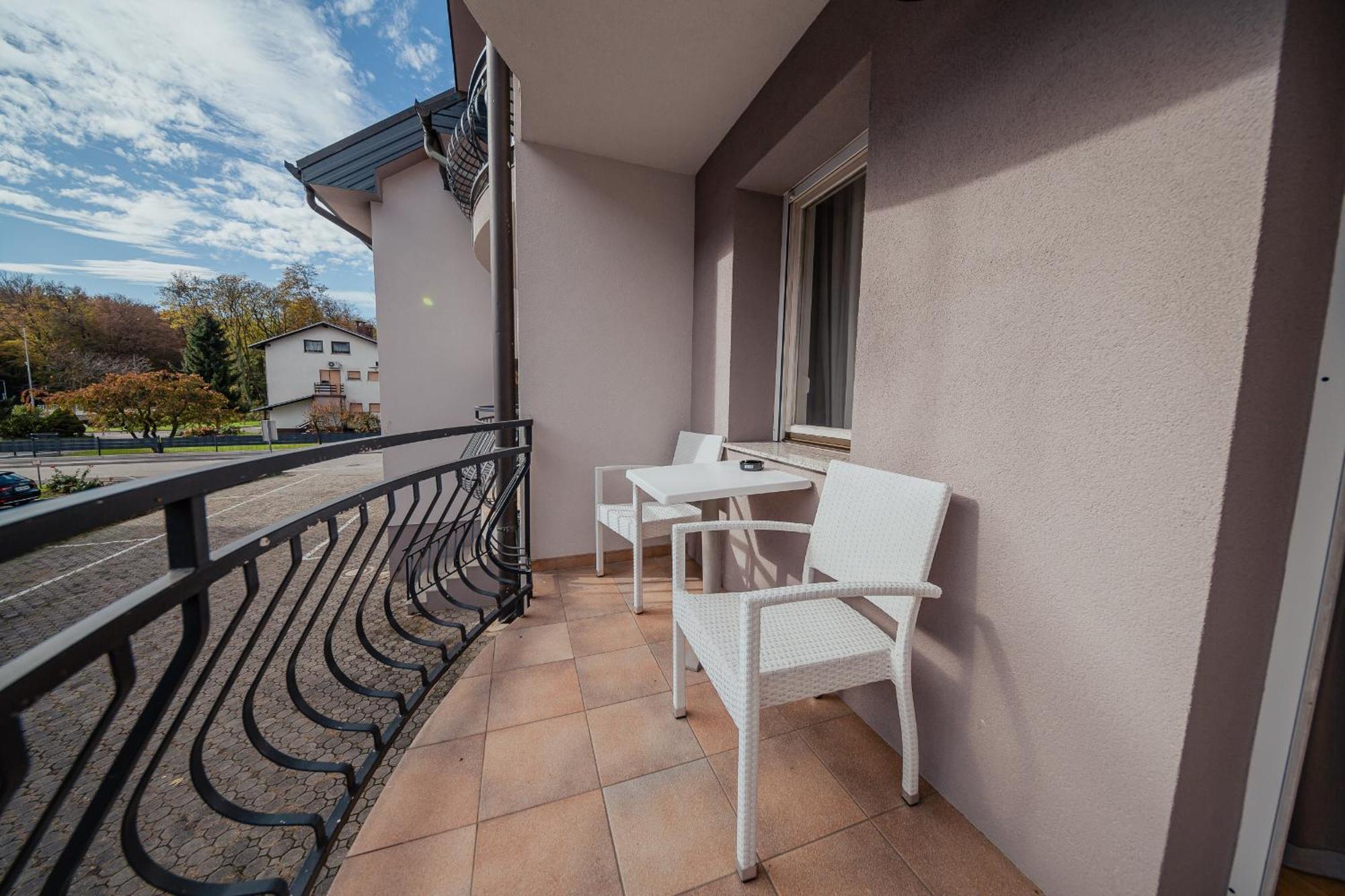 Hotel Maj Inn Moravske Toplice Bagian luar foto